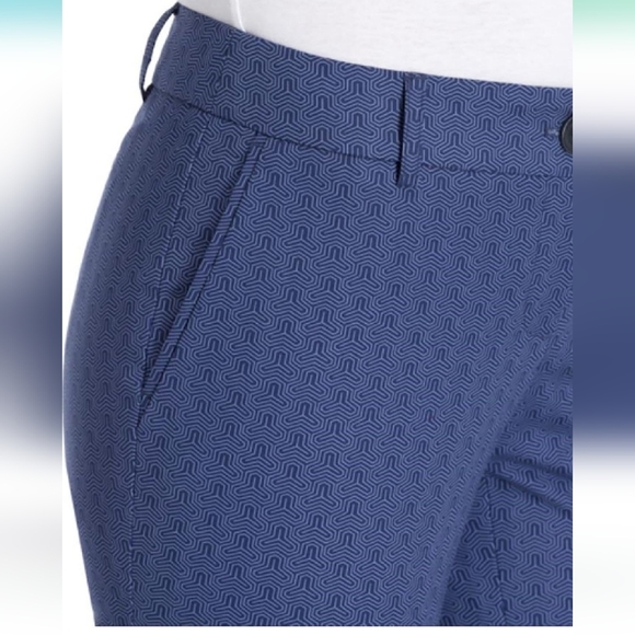 Hilary Radley Sits at the Waist Cropped slim leg capris - Picture 2 of 13